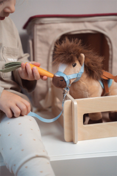 Spielset Pferd mit Stall und Zubehör in der Tasche,  wunderbar zum Spielen